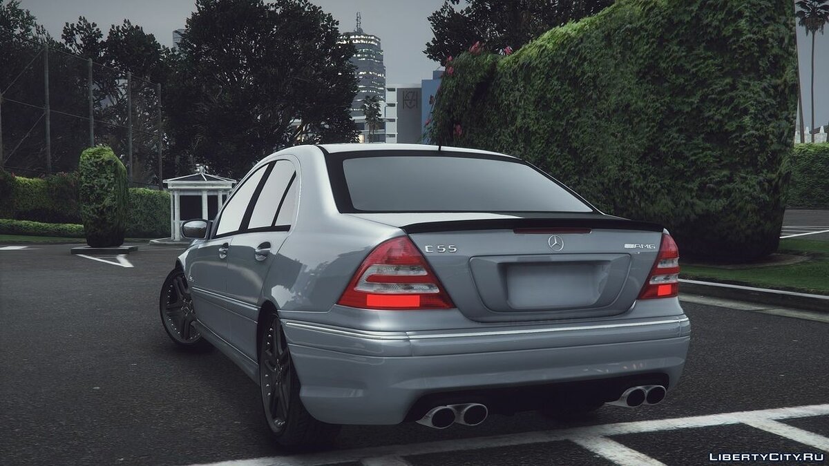 Скачать Mercedes-Benz C55 AMG W203 для GTA 5