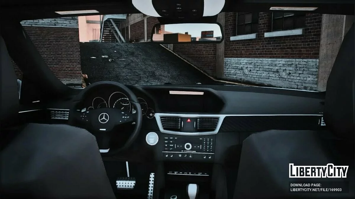 Mercedes Benz E63 AMG 2011 v1.0 / GTA 5