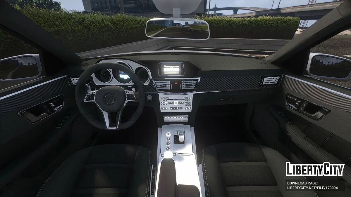 Mercedes-Benz E500 W212 4matic 2017 / GTA 5