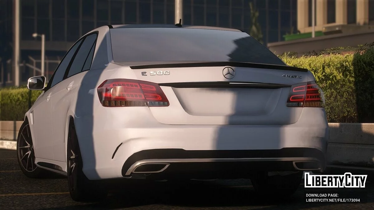 Mercedes-Benz E500 W212 4matic 2017 / GTA 5