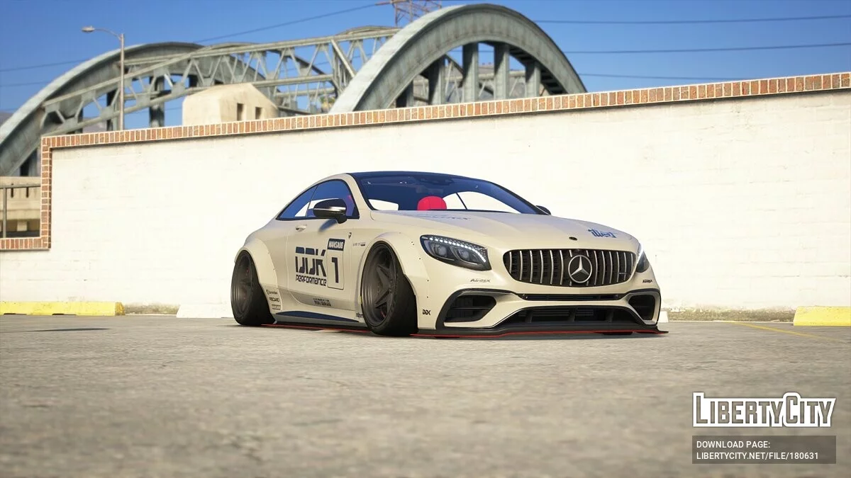Mercedes-AMG S63 Coupe 2020 / GTA 5