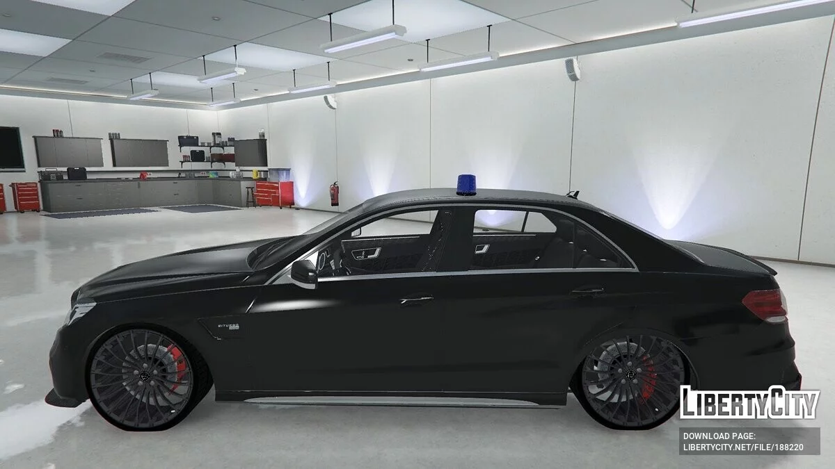 Mercedes-Benz BRABUS W212 / GTA 5