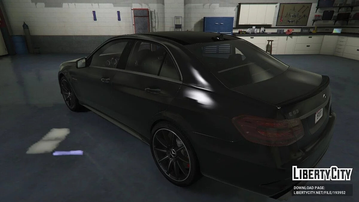 Mercedes-Benz E63 AMG W212 / GTA 5