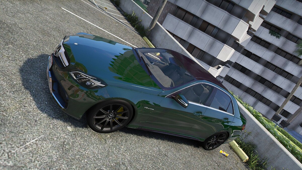 Скачать Mercedes-Benz E63 S AMG (W212) для GTA 5