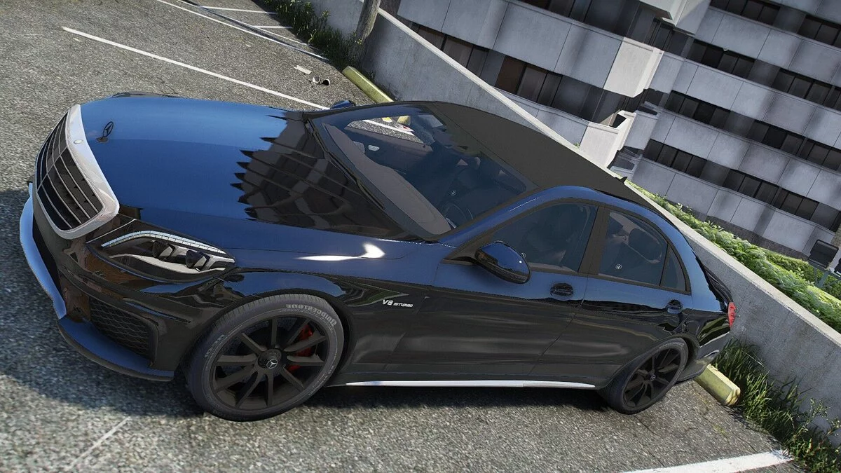 Mercedes-Benz S63 AMG / GTA 5