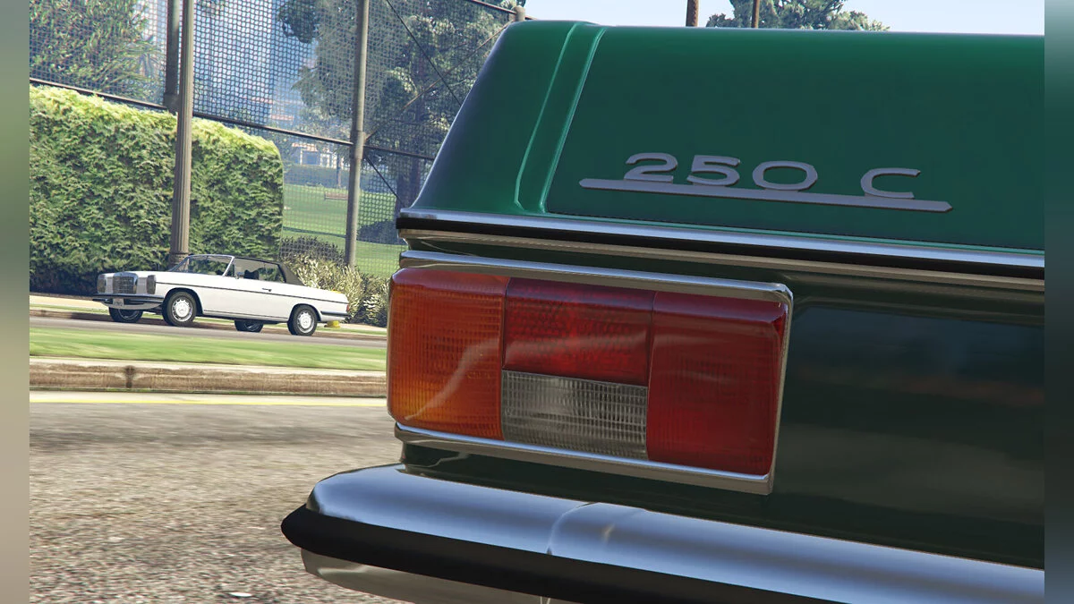 Mercedes-Benz W114 Cabrio v1.0 / GTA 5