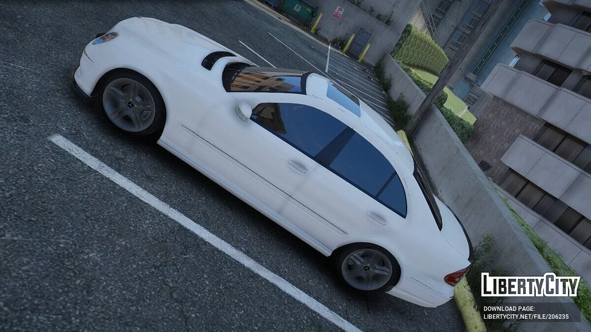 Mercedes-Benz E55 AMG (W211) / GTA 5