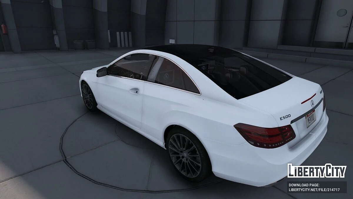 Mercedes-Benz E500 Coupe 4Matic / GTA 5