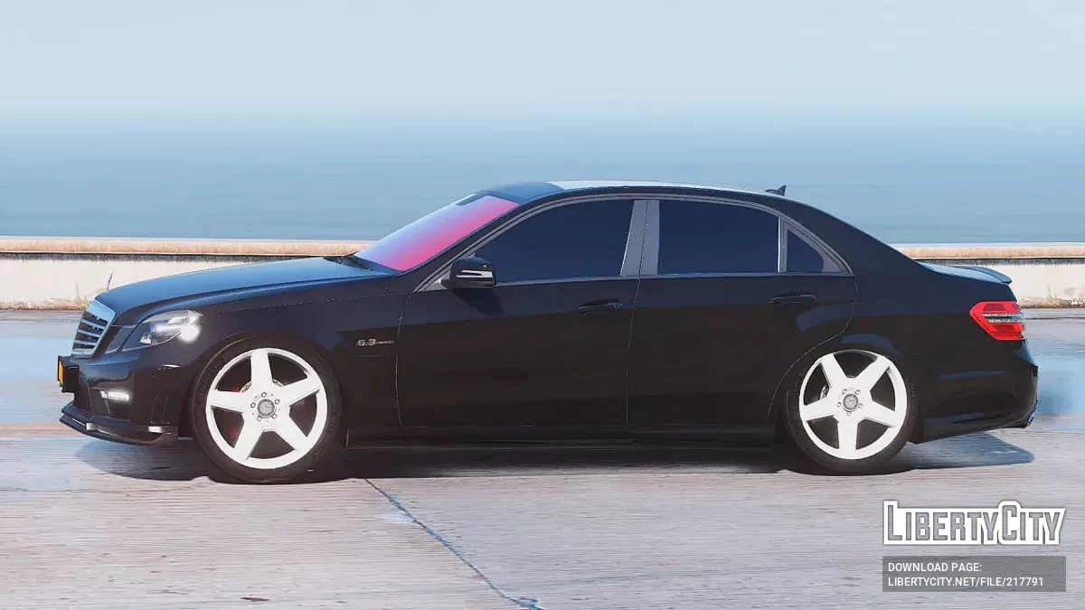 Mercedes-Benz E63 W212 v1.0 / GTA 5