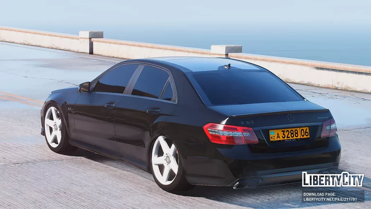 Mercedes-Benz E63 W212 v1.0 / GTA 5