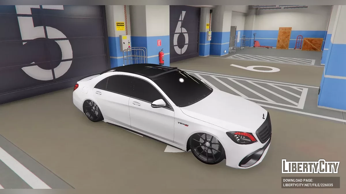 S560 / S65 AMG с логотипами в стиле Lore / Полностью без шильдиков / GTA 5