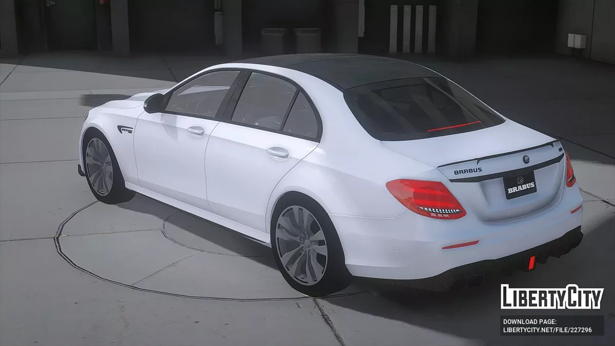 Mercedes-Benz E63s AMG W213 / GTA 5