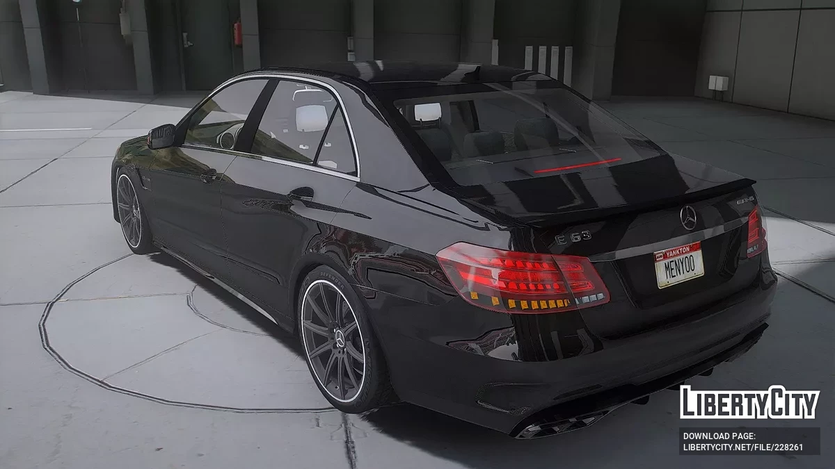 Mercedes-Benz E63 AMG / GTA 5