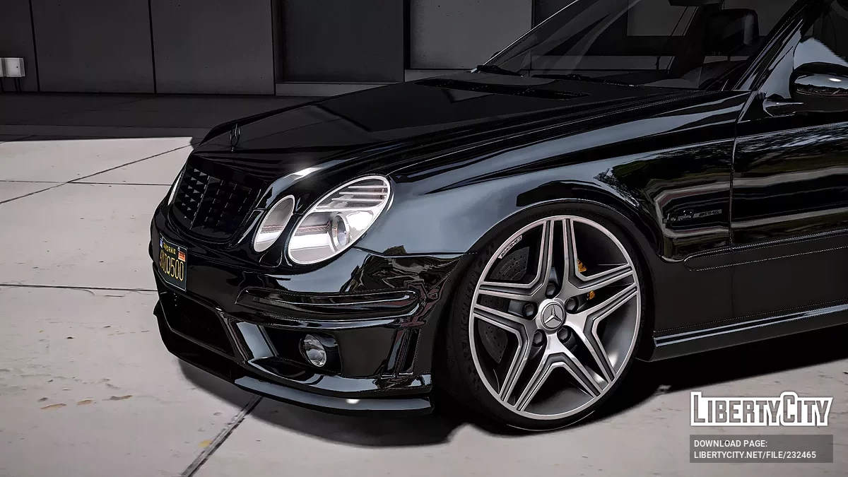 Mercedes-Benz E63 AMG W211 2008 / GTA 5