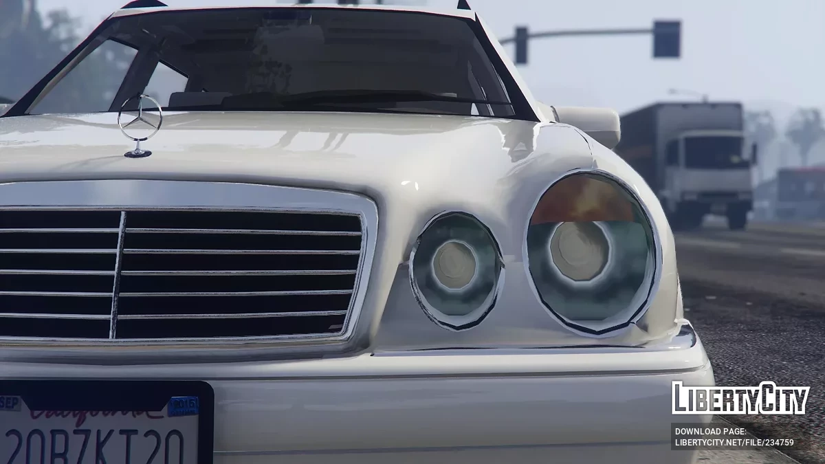 Mercedes-Benz E320 T S210 v1.0 / GTA 5