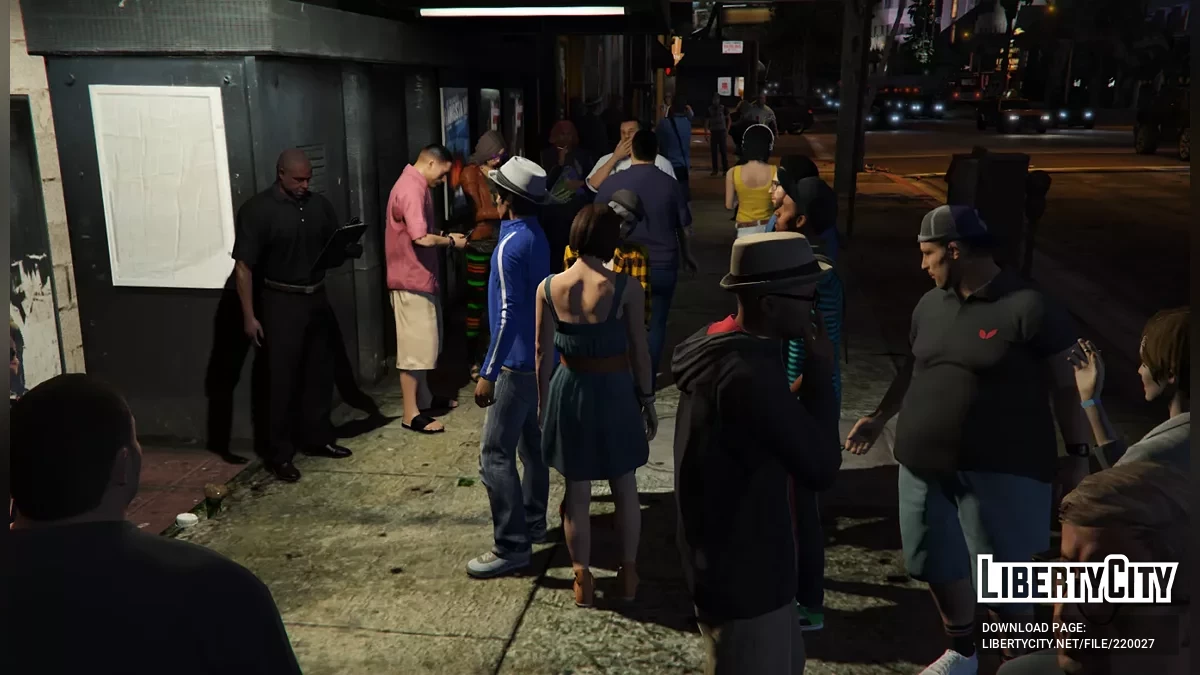 Реалистичный трафик и плотность пешеходов / GTA 5