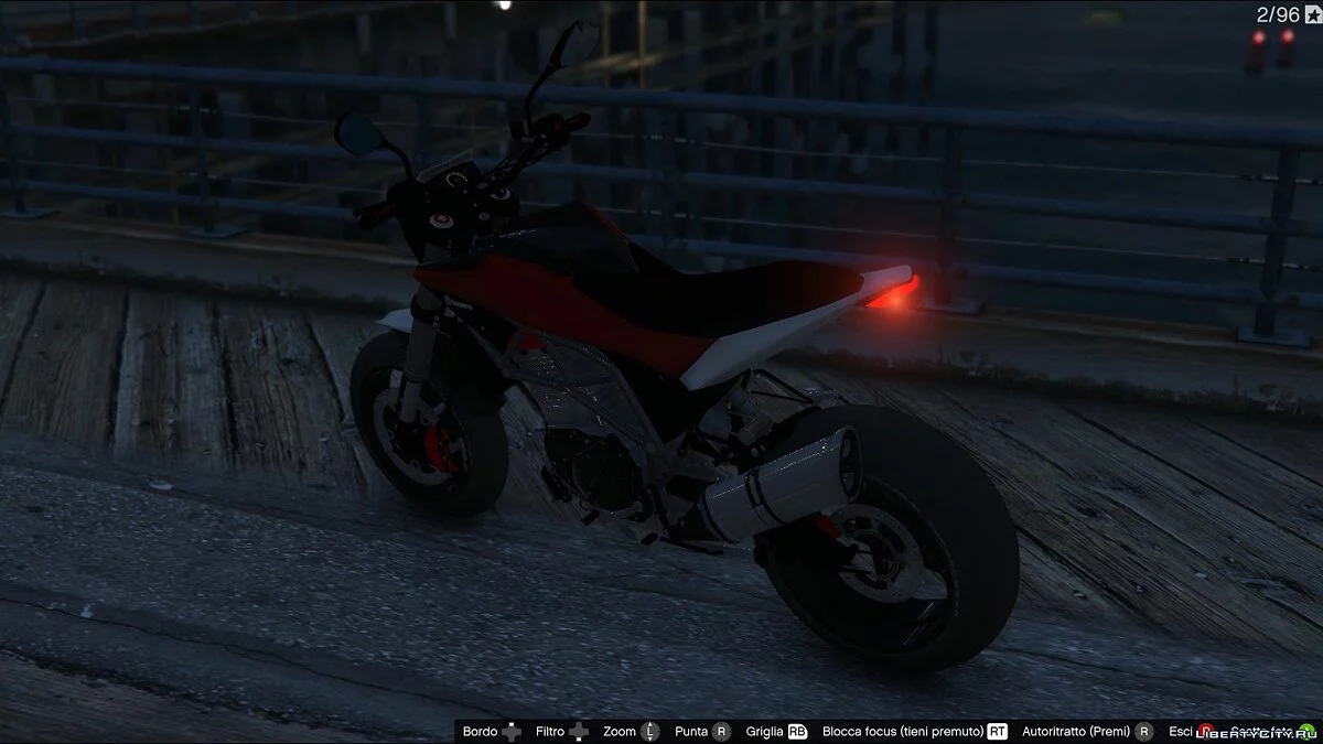 Husqvarna Nuda 900 / GTA 5