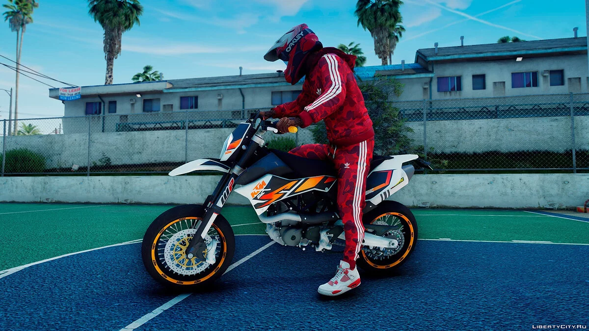 2017 KTM 690 SMC R  / GTA 5