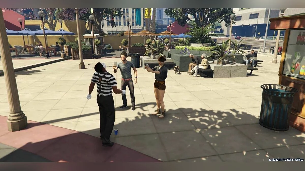Улучшенная центральная площадь / GTA 5