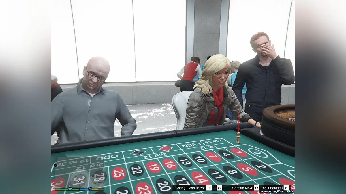 Посетители в казино Diamond  / GTA 5
