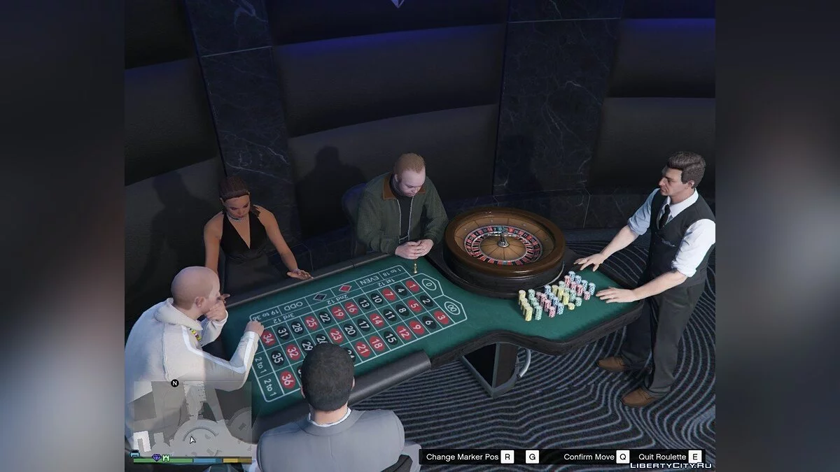 Посетители в казино Diamond  / GTA 5