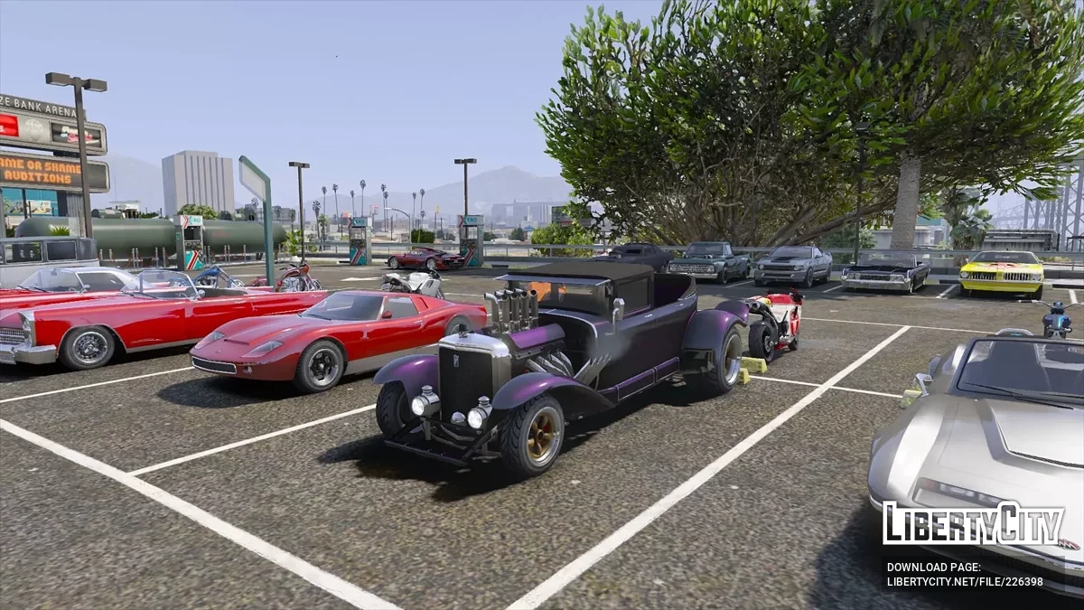 Автовыставка у стадиона / GTA 5