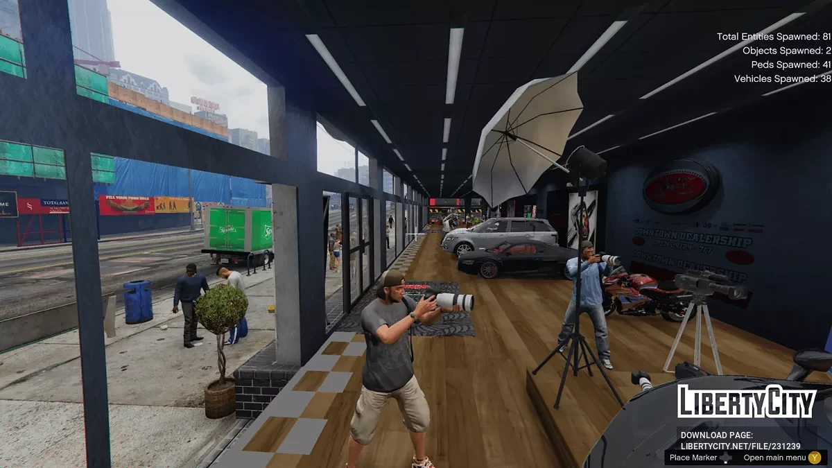 Автосалон в центре города v1.0 / GTA 5
