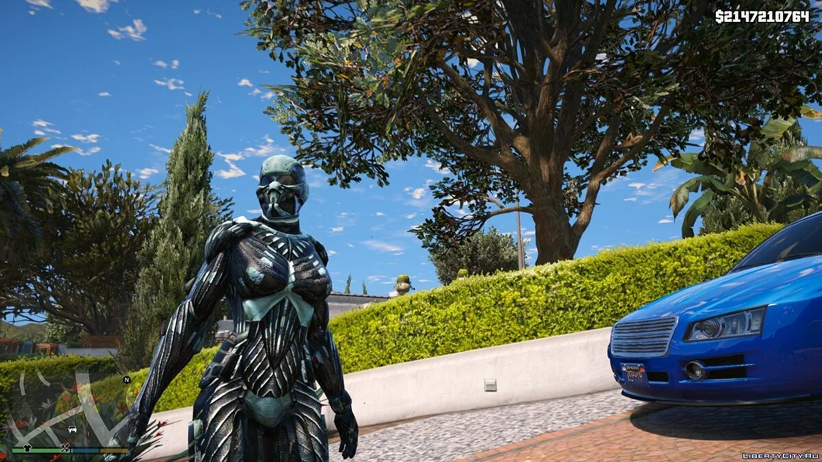 Woman Nanosuit form Crysis game / GTA 5