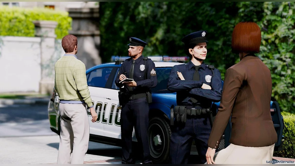 True Vanilla Female LSPD Cops 1.0 / GTA 5