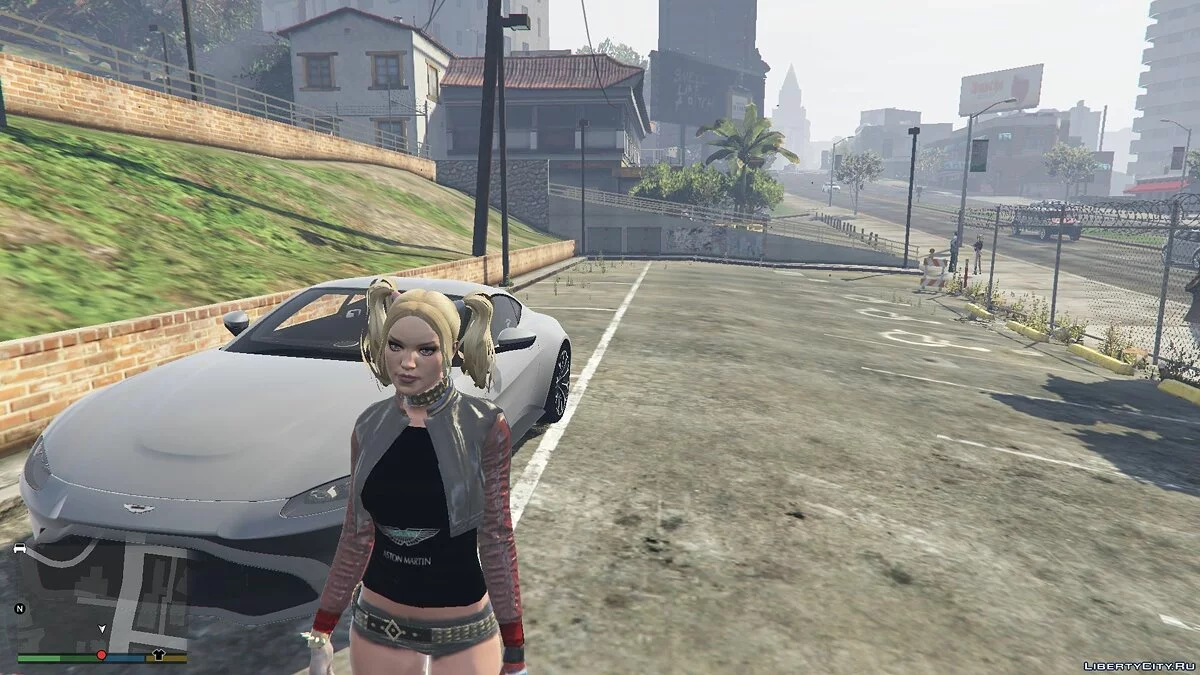 Aston Martin Outfit with leather hot-pants for Harley Quinn 1.0 / GTA 5