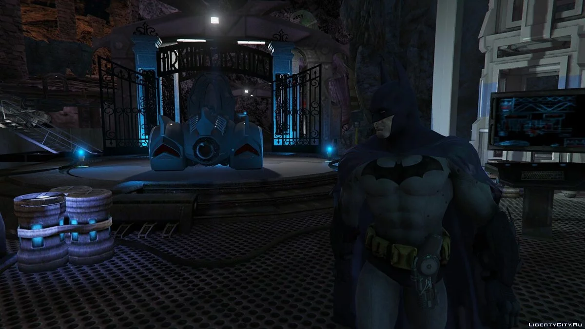 Бэтмен из игры Batman: Arkham City / GTA 5