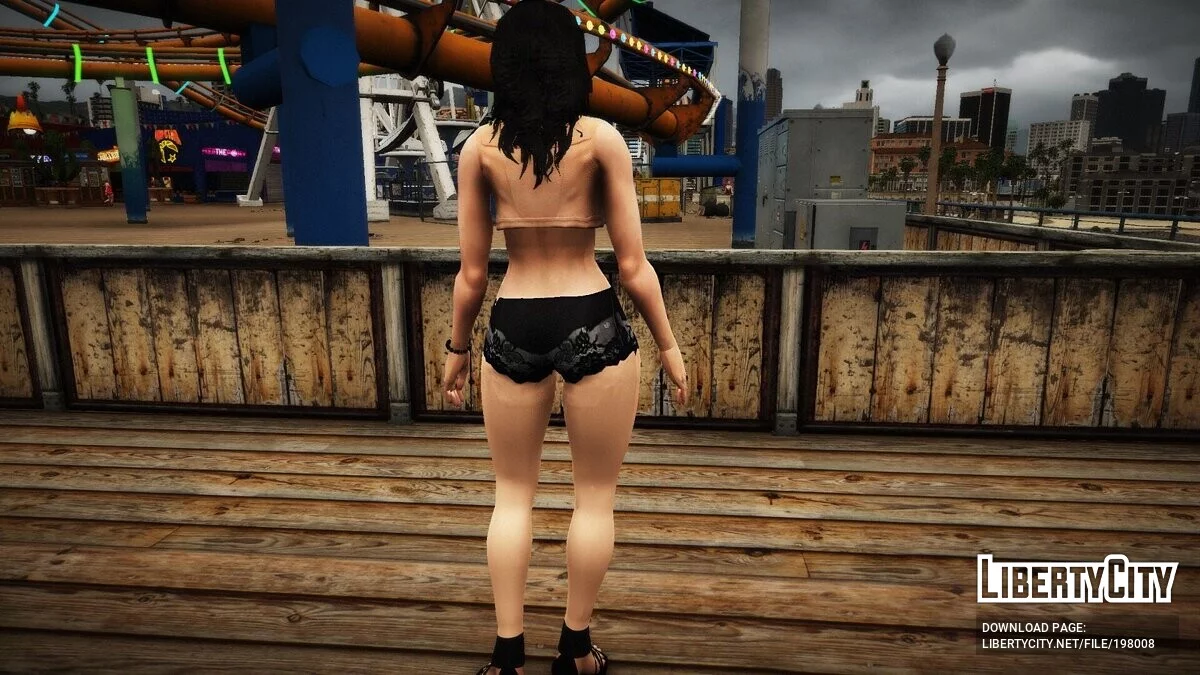 Мэй в различной одежде + топлес / GTA 5