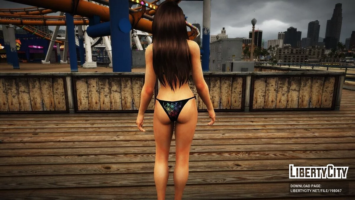 Мэй в сексуальном бикини / GTA 5