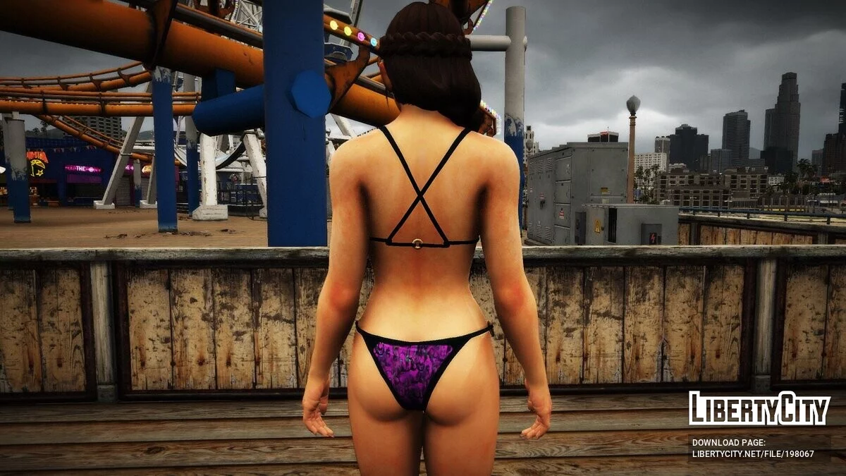 Мэй в сексуальном бикини / GTA 5
