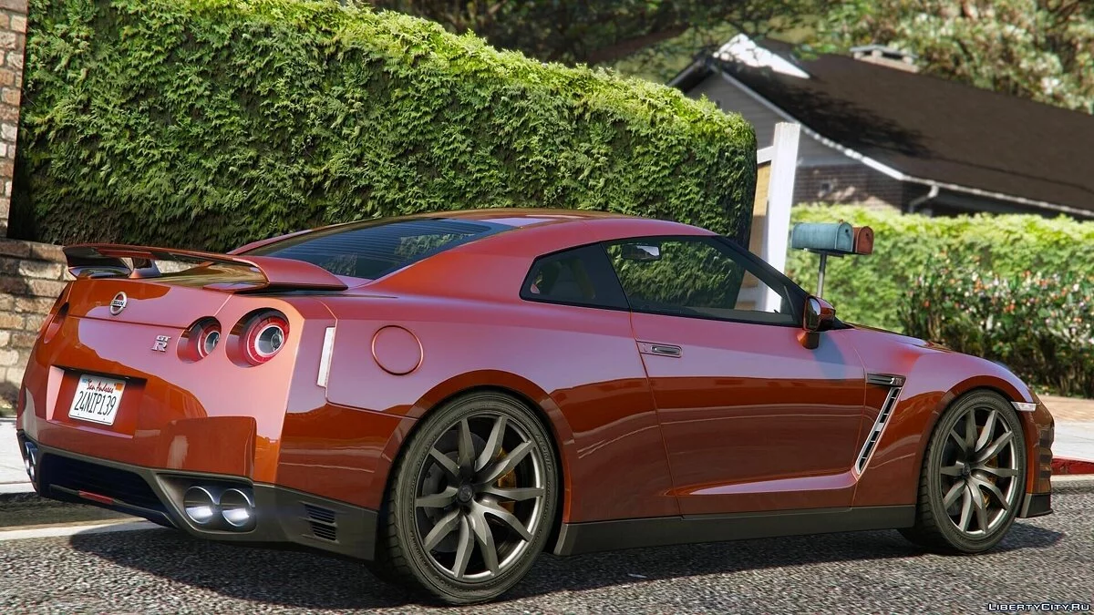 2015 Nissan GTR 2.0 / GTA 5