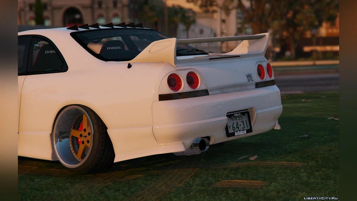 Nissan GTR R33 Stanced 1.1 / GTA 5