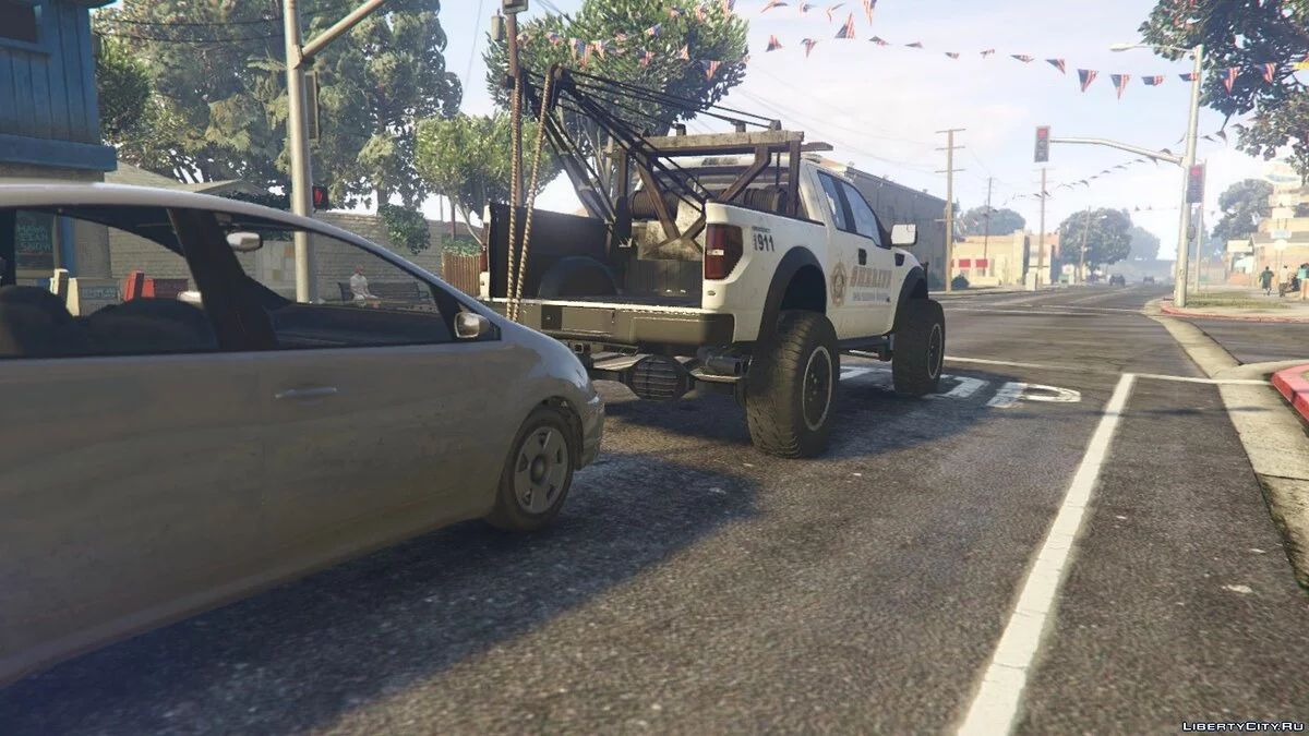 Police Raptor Lifted Towtruck 0.2 / GTA 5