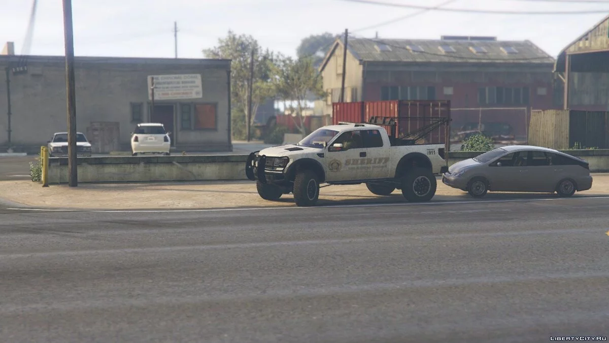 Police Raptor Lifted Towtruck 0.2 / GTA 5