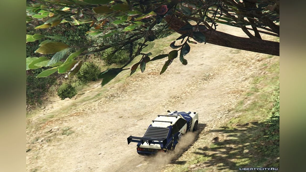 Civilian Annis Savestra [Replace] 1.0 / GTA 5