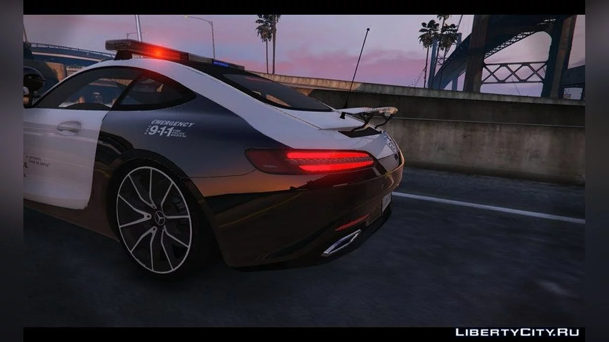 LAPD Mercedes-Benz AMG GT 2016 / GTA 5
