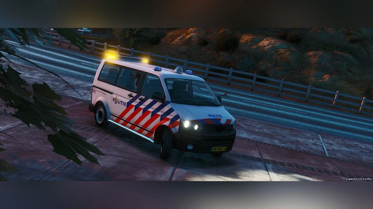 Volkswagen T5 Dutch Police [ELS] 0.1 [BETA] / GTA 5