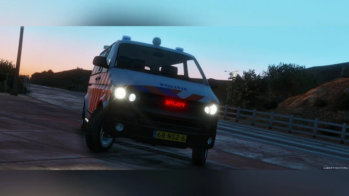 Volkswagen T5 Dutch Police [ELS] 0.1 [BETA] / GTA 5