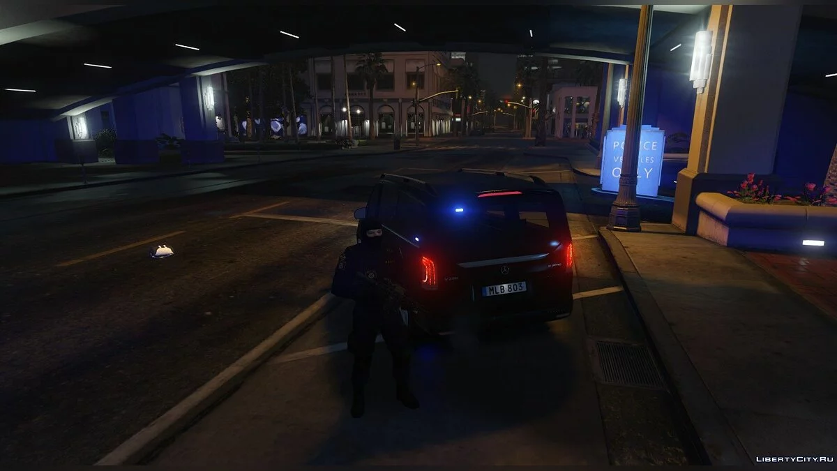 2016 Mercedes v250 Unmarked Swedish Police [ELS] / GTA 5