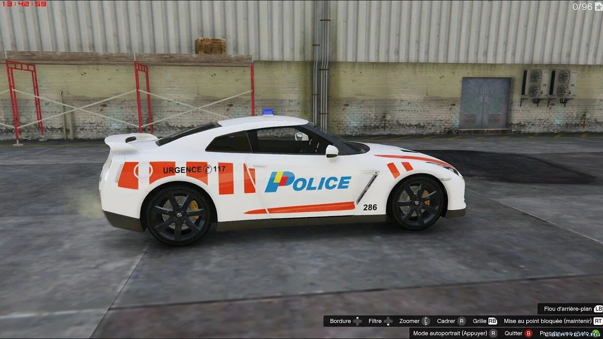 Nissan GTR Swiss police [ELS] 1.0 / GTA 5