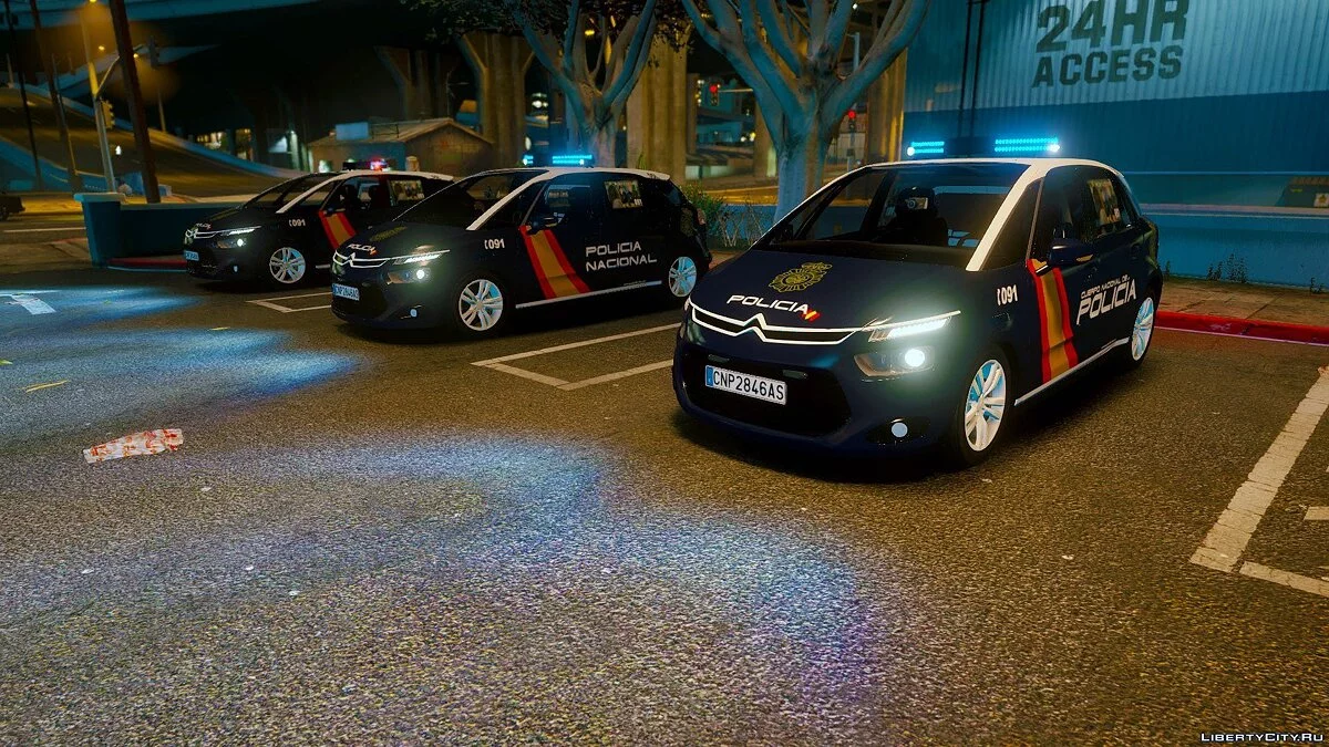 Citroën C4 Picasso 2014 - Policía Nacional Z (CNP) - [ELS] Dracos y Stella Osstan (Spanish Police) 1.0 / GTA 5