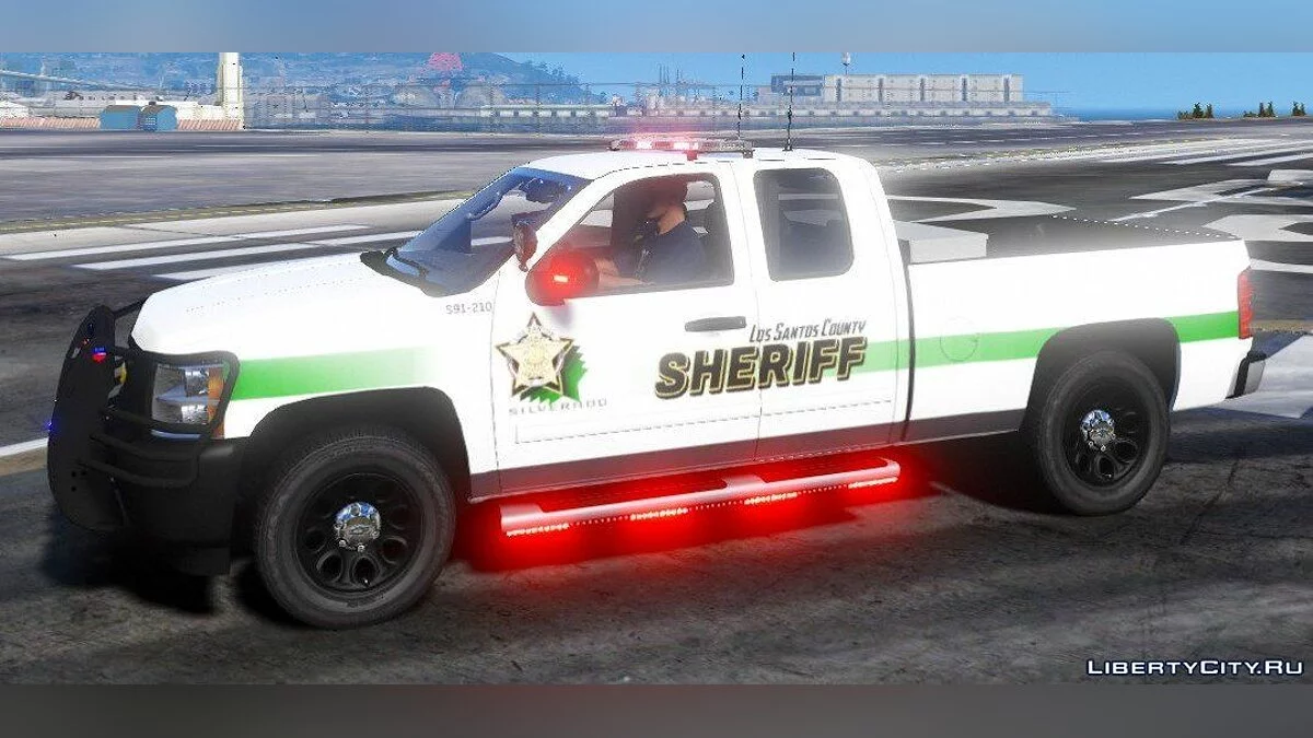 Chevy Silverado LT Ext Cab Police Pickup Xmas Version / GTA 5