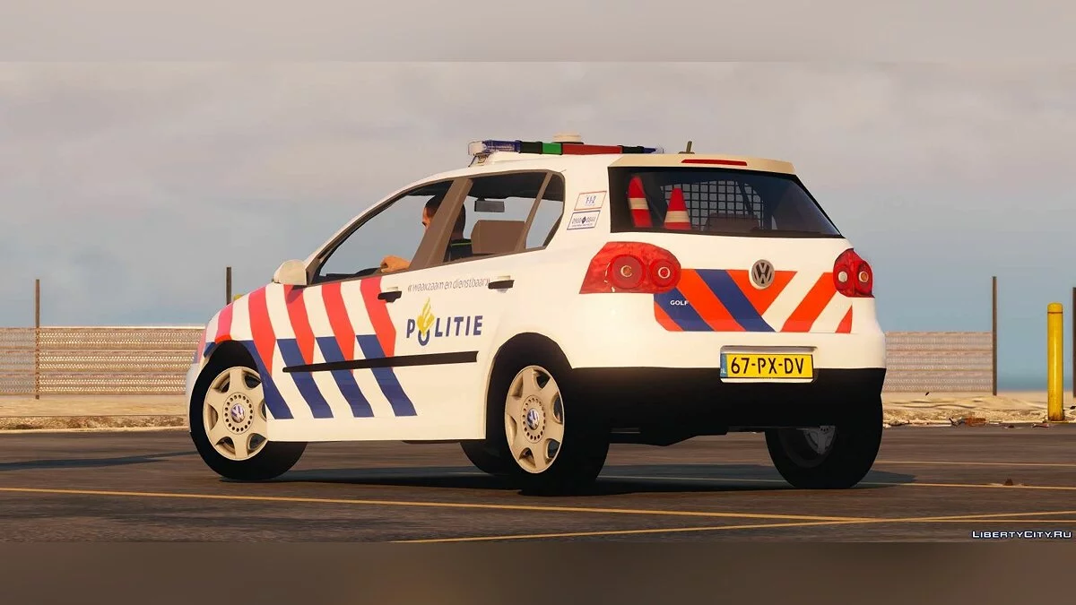 Volkswagen Golf V politie / GTA 5