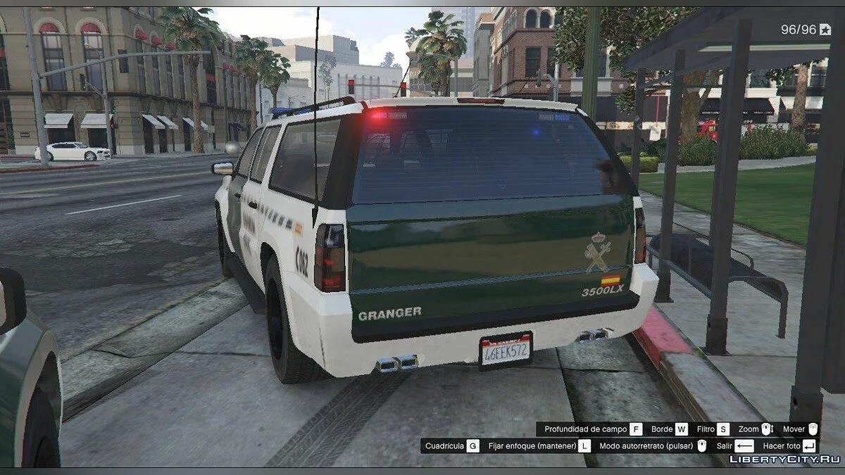 Declasse Granger Policia Española / Spanish Police Granger 1.0 / GTA 5