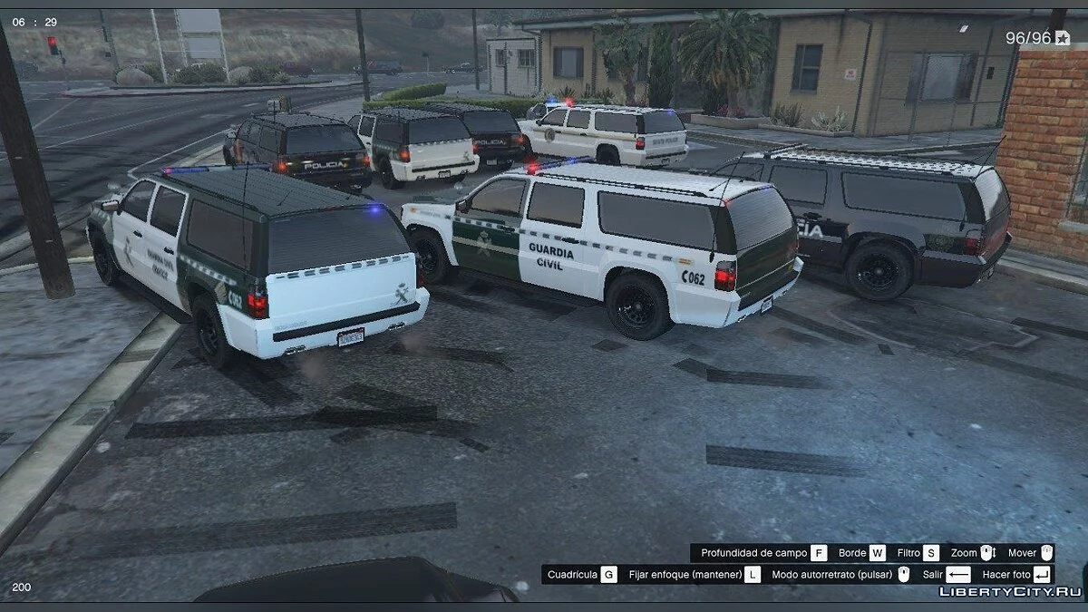 Declasse Granger Policia Española / Spanish Police Granger 1.0 / GTA 5