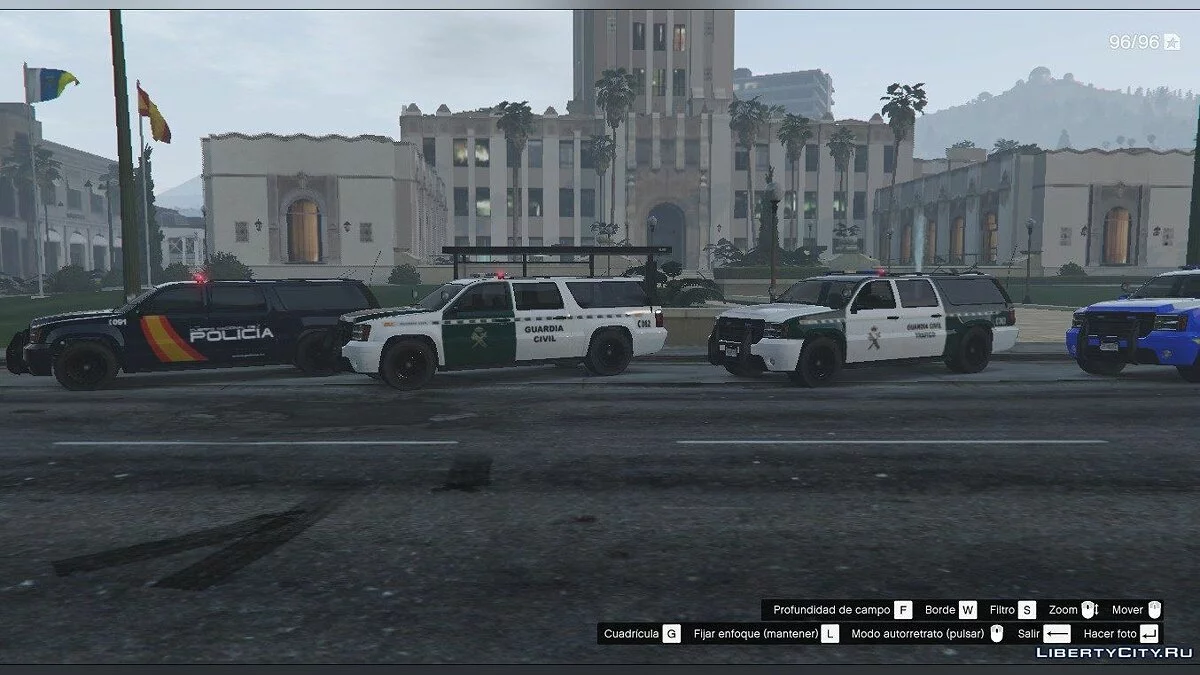 Declasse Granger Policia Española / Spanish Police Granger 1.0 / GTA 5